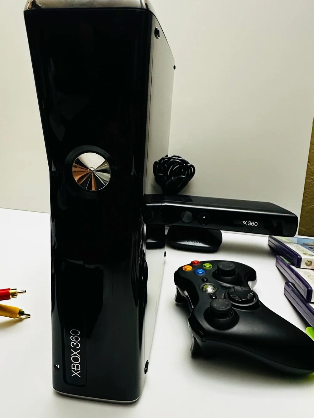 Xbox 360 Slim Black Console Bundle with Kinect, Controller & Games